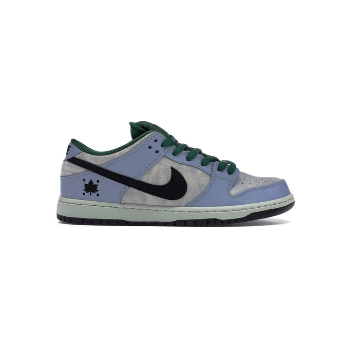 Nike SB Dunk Low Maple Leaf Central Park