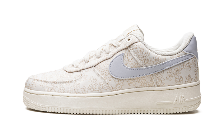 AIR FORCE 1 '07 SE JACQ WMNS "Flower Embroidery" DR6402 900