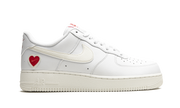 Air Force 1 Low "Valentines Day 2021" DD7117 100