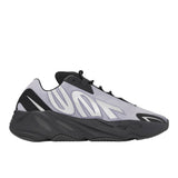adidas Yeezy 700 Mnvn