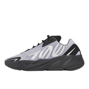 adidas Yeezy 700 Mnvn