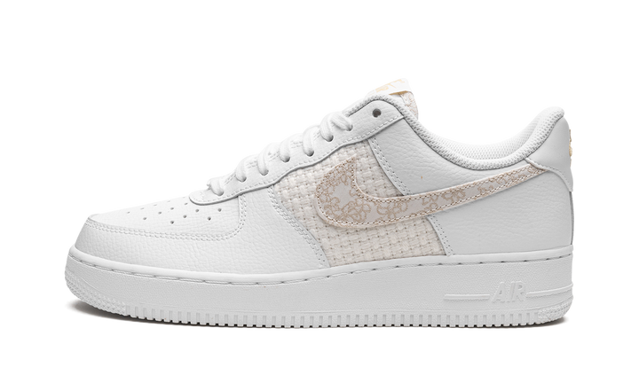 AIR FORCE 1 '07 SE MNS WMNS "Flower Swoosh" DO9458 100